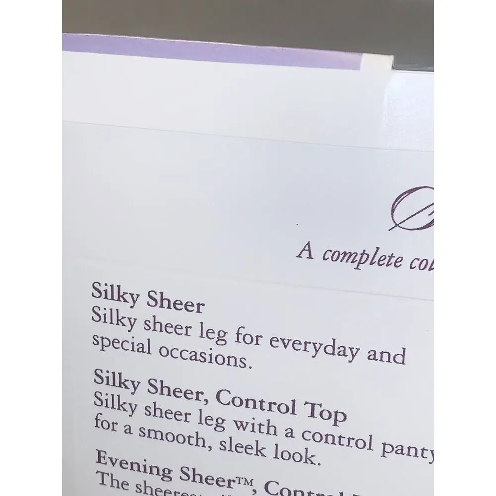 CD Hanes Silk Reflections Reinforced Toe Pantyhose Style 716 Classic Navy Sheer